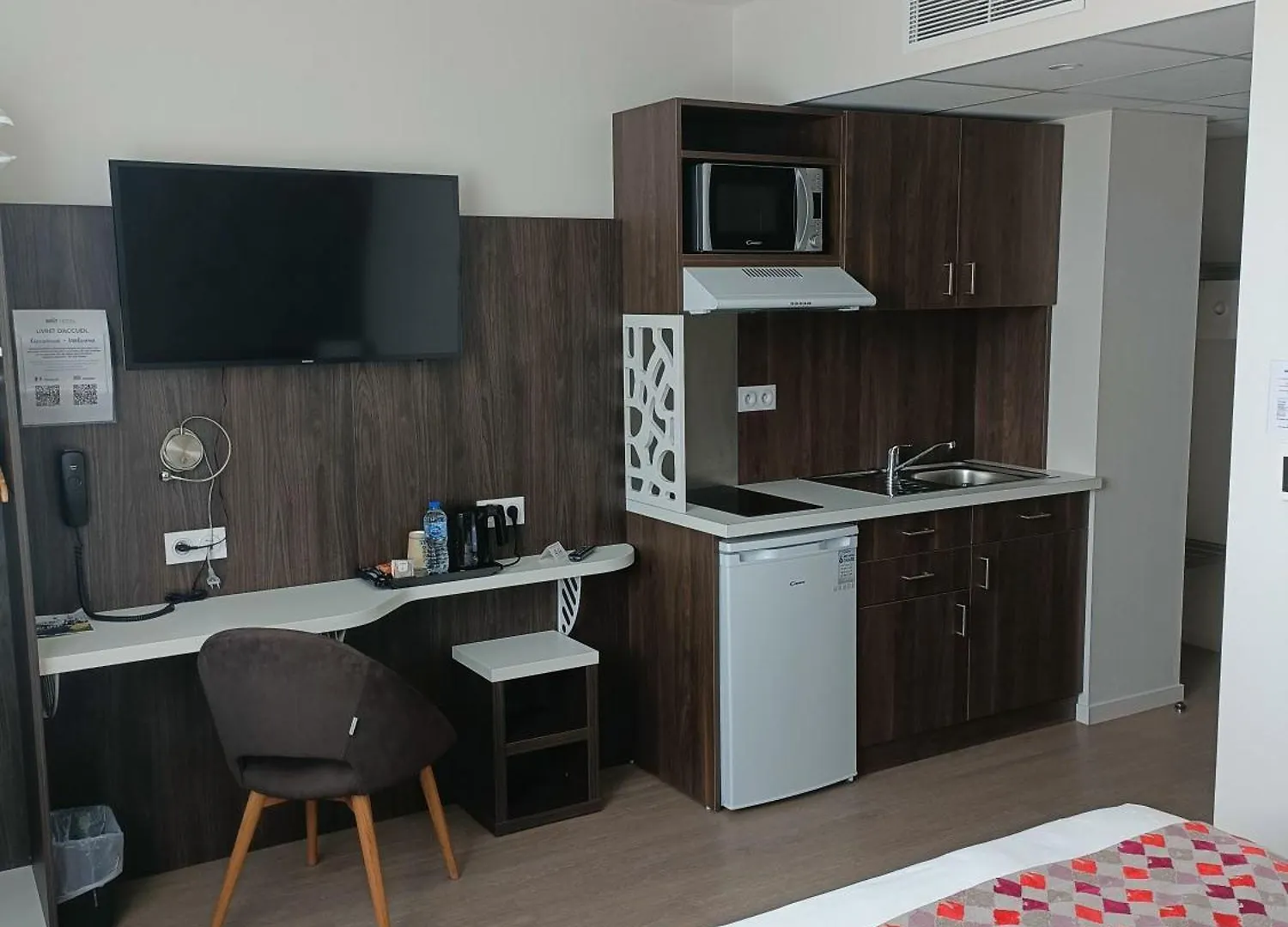 Brit Hotel Ploermel - Hotel De L'Hippodrome 3*,  Francia